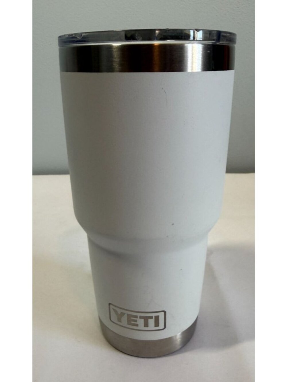 YETI 32oz Rambler Tumbler White Stainless Steel Vacuum Insulated Cut w/Lid